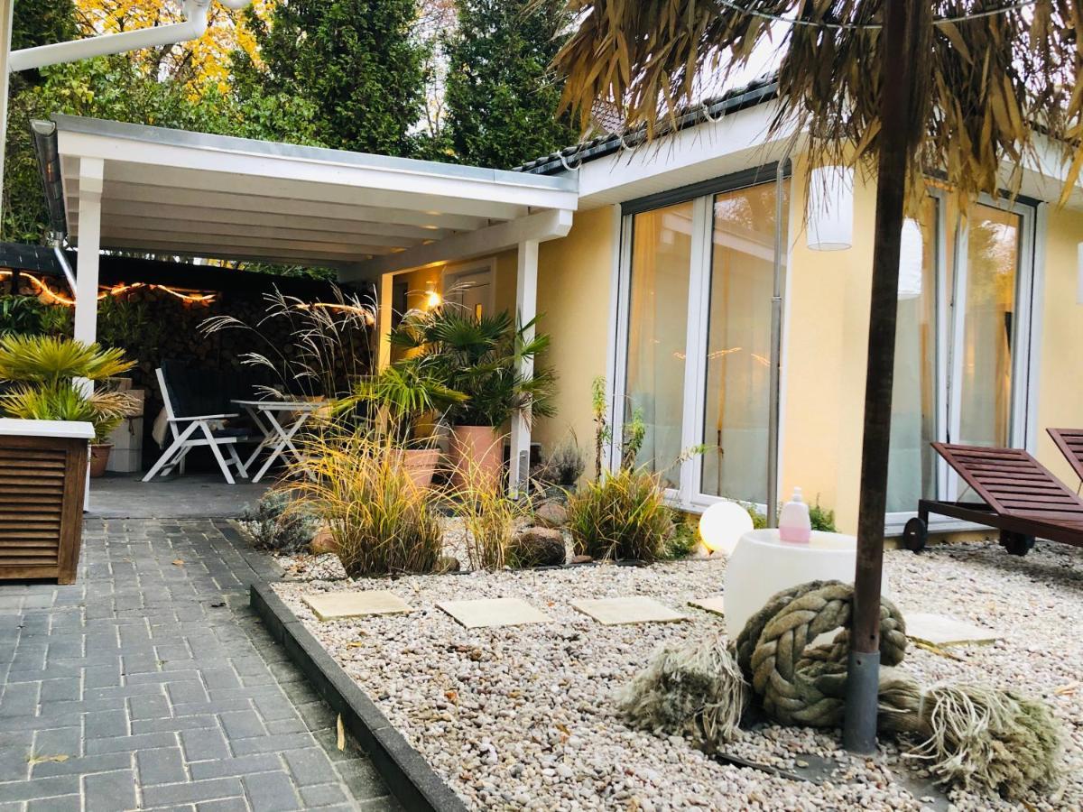 Apartment Tinyhouse Mit Pool, Outdoor Whirlpool Und Garten Petershagen-Eggersdorf Екстериор снимка