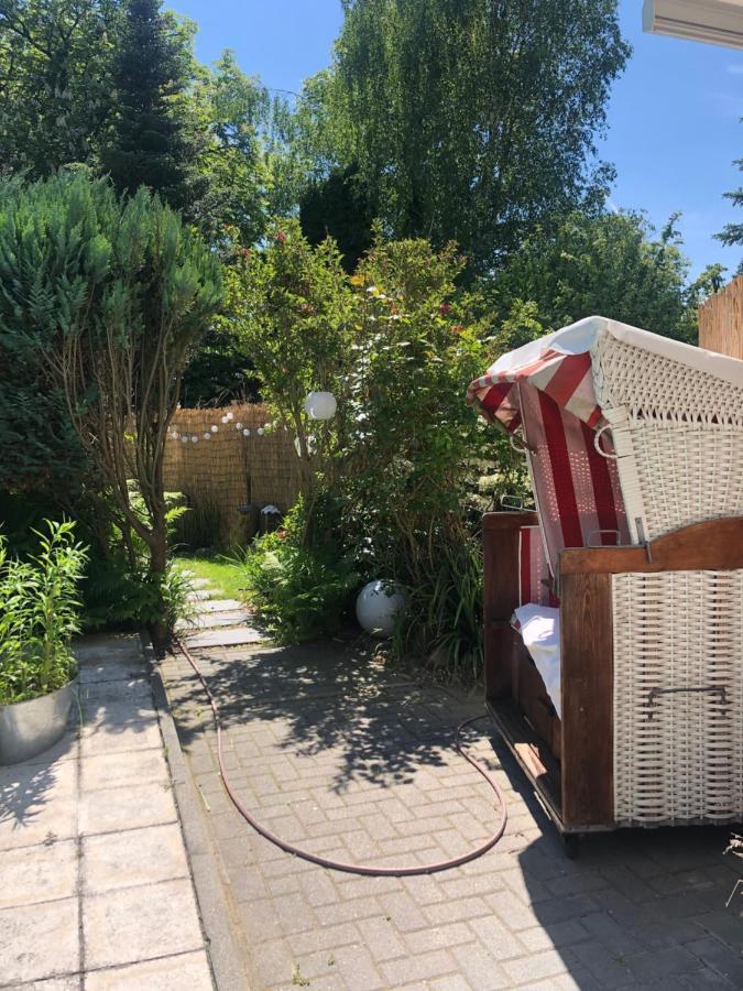 Apartment Tinyhouse Mit Pool, Outdoor Whirlpool Und Garten Petershagen-Eggersdorf Екстериор снимка