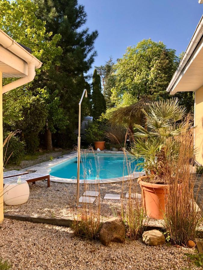 Apartment Tinyhouse Mit Pool, Outdoor Whirlpool Und Garten Petershagen-Eggersdorf Екстериор снимка